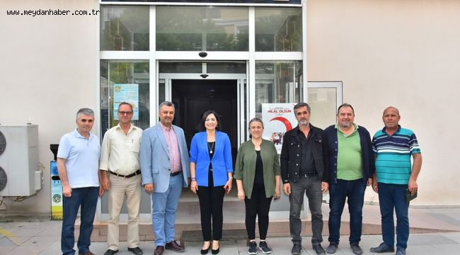 CHP TEKİRDAĞ MİLLETVEKİLİ CANDAN YÜCEER İLE BELEDİYE BAŞKANI ULAŞ YURDAKUL GÖNENCE MAHALLESİNİ ZİYARET ETTİLER