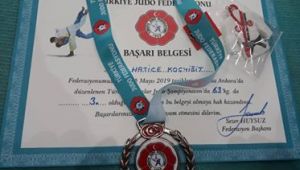 Çubuklu judocuların başarısı