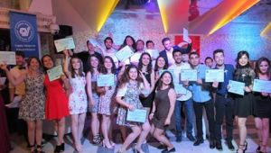 ÇYDD İZMİR ŞUBESİ MEZUNİYET ŞENLİĞİ