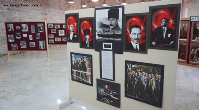 FOTOĞRAFLARLA ATATÜRK SERGİSİ AÇILDI