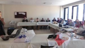 İZMEK KURSİYERLERİNE TASARRUFLU SU TÜKETİMİ ANLATILDI