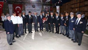 Karabağlar Belediyesi'nden geleneksel birlik beraberlik iftarı