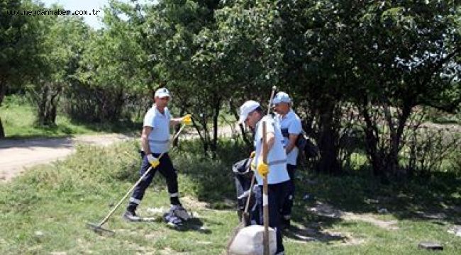 KARTAL BELEDİYESİ'NDEN AYDOS ORMANI'NDA TEMİZLİK ÇALIŞMASI