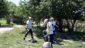 KARTAL BELEDİYESİ'NDEN AYDOS ORMANI'NDA TEMİZLİK ÇALIŞMASI