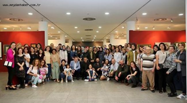 MAVİ SERGİSİNE BÜYÜK İLGİ