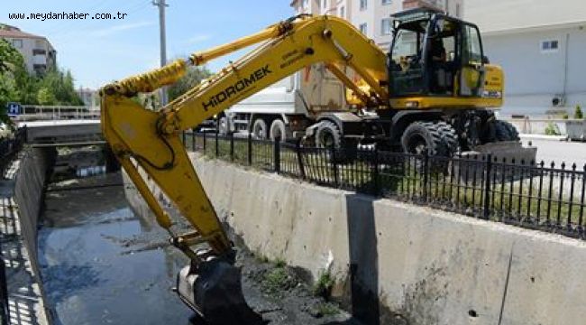 Melikgazi deresinde temizlik