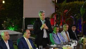 Narlıdere protokolünü buluşturan iftar