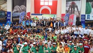 Okul sporlarına coşkulu final