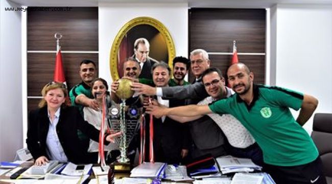 Türkiye Şampiyonlarından Başkan İduğ'a ziyaret