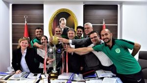 Türkiye Şampiyonlarından Başkan İduğ'a ziyaret