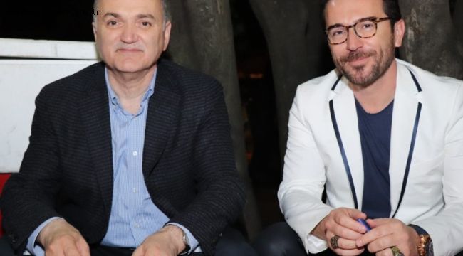 UĞUR ARSLAN'A ANITPARK'TA SEVGİ SELİ