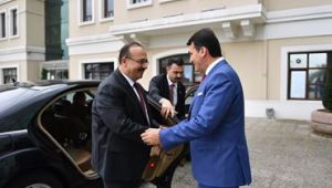 Vali Canbolat'tan Dündar'a Hayırlı Olsun Ziyareti 