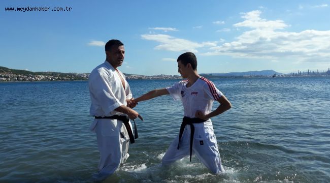 2. Geleneksel Denizde Karate Antrenmanı 