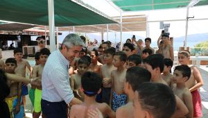 BAŞKAN OKTAY, URFALI ÖĞRENCİLERLE BİR ARAYA GELDİ