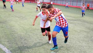 BAYRAKLI'DA GENÇLİK FUTBOL TURNUVASI
