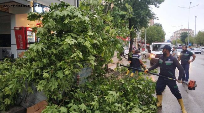 Belediyede tam kadro fırtına mesaisi