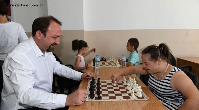 Çiğli Belediyesi Gençleri Satranç Masasında Buluşturuyor