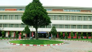 EGE'NİN EN KAPSAMLI KÜTÜPHANESİ