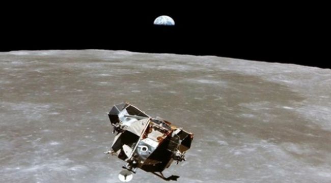 Hindistan Ay'da su arayacak