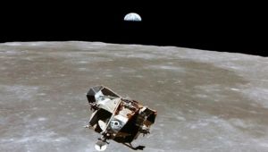 Hindistan Ay'da su arayacak