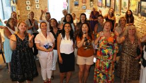 KADINLAR BODRUM'DA BULUŞTU