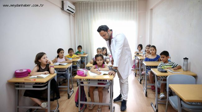 Karşıyaka'da ders zili çaldı 