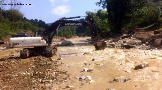 Kocaeli Büyükşehir Düzce'deki afet bölgesinde