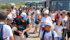 PATERİÇA'DA 7'DEN 70'E HERKES, ÇEVRE TEMİZLİĞİ YAPTI