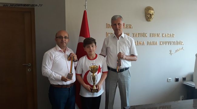 Şampiyon Karateci Müdüre Konuk Oldu