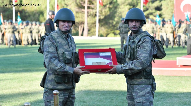 5. Zırhlı Tugay Komutanlığı'nda devir teslim töreni 