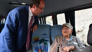 ALİ NİHAT GÖKYİĞİT, HAYVAN BAKIM VE REHABİLİTASYON MERKEZİNİ ZİYARET ETTİ