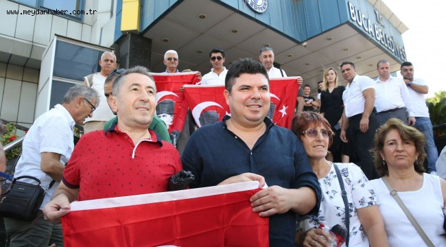 Buca zaferin 97'inci yaşında "Kırmızı beyaz"