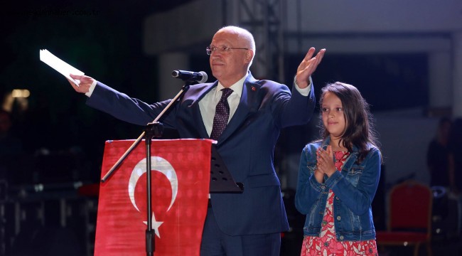 Büyük Zafere büyük kutlama