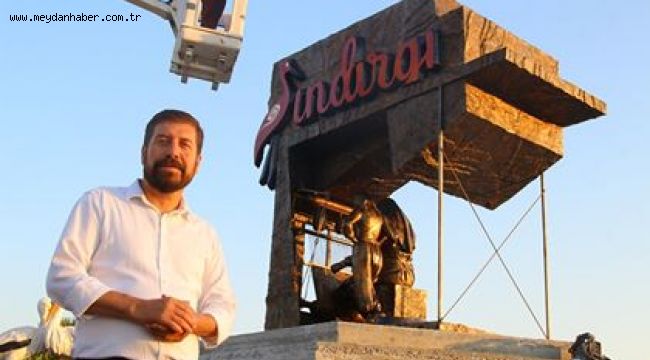 Çevre Yolunda İki Ayrı Heykel İlçeyi Temsil Edecek