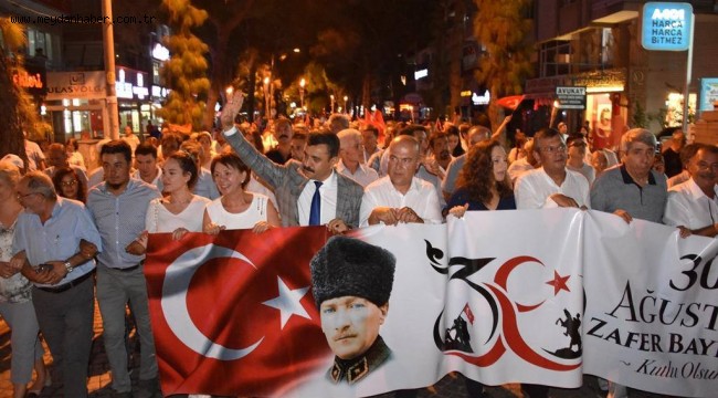 Dikili'de Zafer Bayramı Festivalle Taçlandı