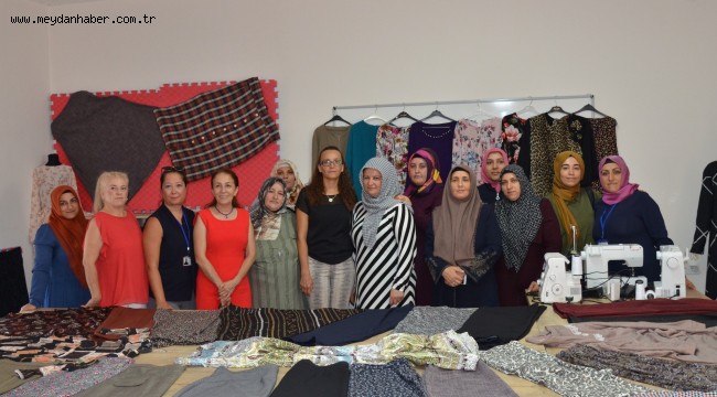 DİKTİKLERİ KIYAFETLERİ GÖRÜCÜYE ÇIKARDILAR