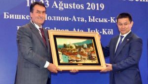  -	Dündar'dan Türk Dünyası'na Birlik Mesajı -	Dündar, Bişkek'te Altay Toplulukları Sempozyumu'nda Konuştu -	Dündar: "Ortak Kültürümüzü Yaşatmak İçin Çabalıyoruz" -	Dündar'dan Genel Sekreter Esenaliyev'e Bursa Tablosu