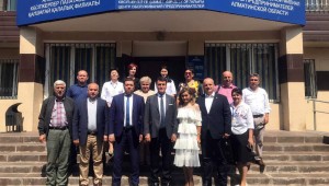 Dündar Kazakistan'da Temaslarda Bulundu