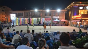 EKRANA DEĞİL AKRANA KOŞ