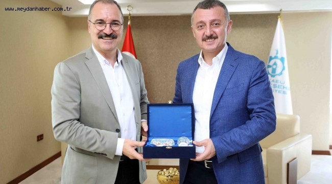 Emiroğlu'ndan Büyükakın'a veda