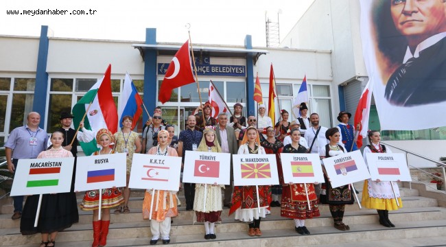 Güzelbahçe'de Halk Dansları Şöleni