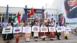 Güzelbahçe'de Halk Dansları Şöleni