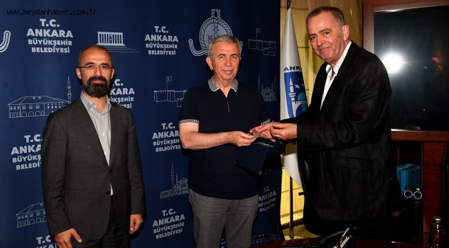 "HEDEFLERİMİZİN ARASINDA ANKARA'YI BİLİŞİMİN DE MERKEZİ YAPMAK VAR"