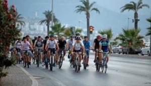 İzmir'de katlanır bisikletlere otobüs izni