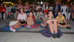 İZMİT'TE YILDIZLARIN ALTINDA FİLM GÖSTERİMİ