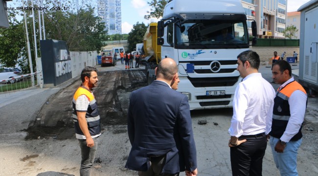 Kartal Belediye Başkanı Gökhan Yüksel asfalt çalışmalarını inceledi