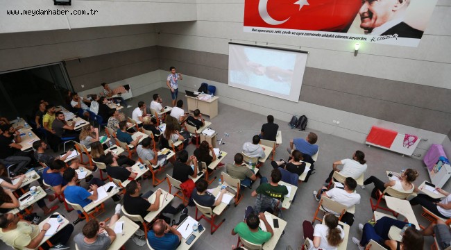 Yenimahalle'den antrenör adaylarına tam destek Antrenörlük Kursu Yenimahalle'de başladı