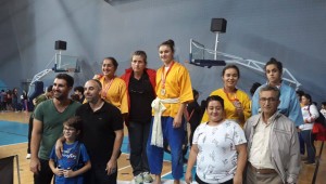 YUNUSEMRELİ GÜREŞÇİLER ZONGULDAK'TA MADALYALARI TOPLADI