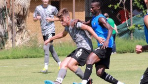 ALTAY'DAN YEŞİLOVA'YA GENÇLİK AŞISI