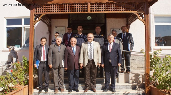 Ankara'nın Çubuk ilçesinde Ankara Kalkınma Ajansı tarafından Proje Teklif Çağrısı Bilgilendirme Toplantısı gerçekleştirildi.
